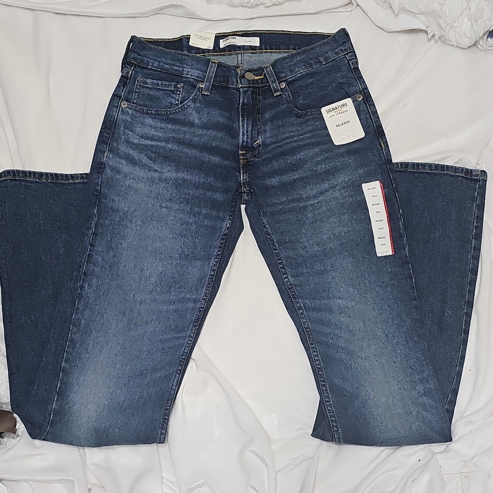 Men's Levis Strauss Relaxed Blue Jeans